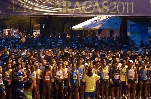 Um total de 3 mil 694 corredores, de 20 países diferentes, se inscreveram para participar da prova. Essa foi a primeira vez que a capital venezuelana realizou uma maratona com 42 mil 195 metros certificada internacionalmente pela IAAF / Foto: Divulgação / Foto: Divulgação
